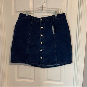 NWT Plus Size Denim Skirt